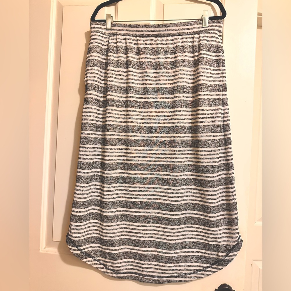 Talbots Black and White Striped Skirt - Women’s Large